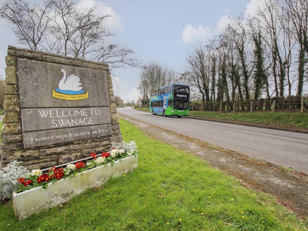 The Compass Apartment Swanage Bagian luar foto